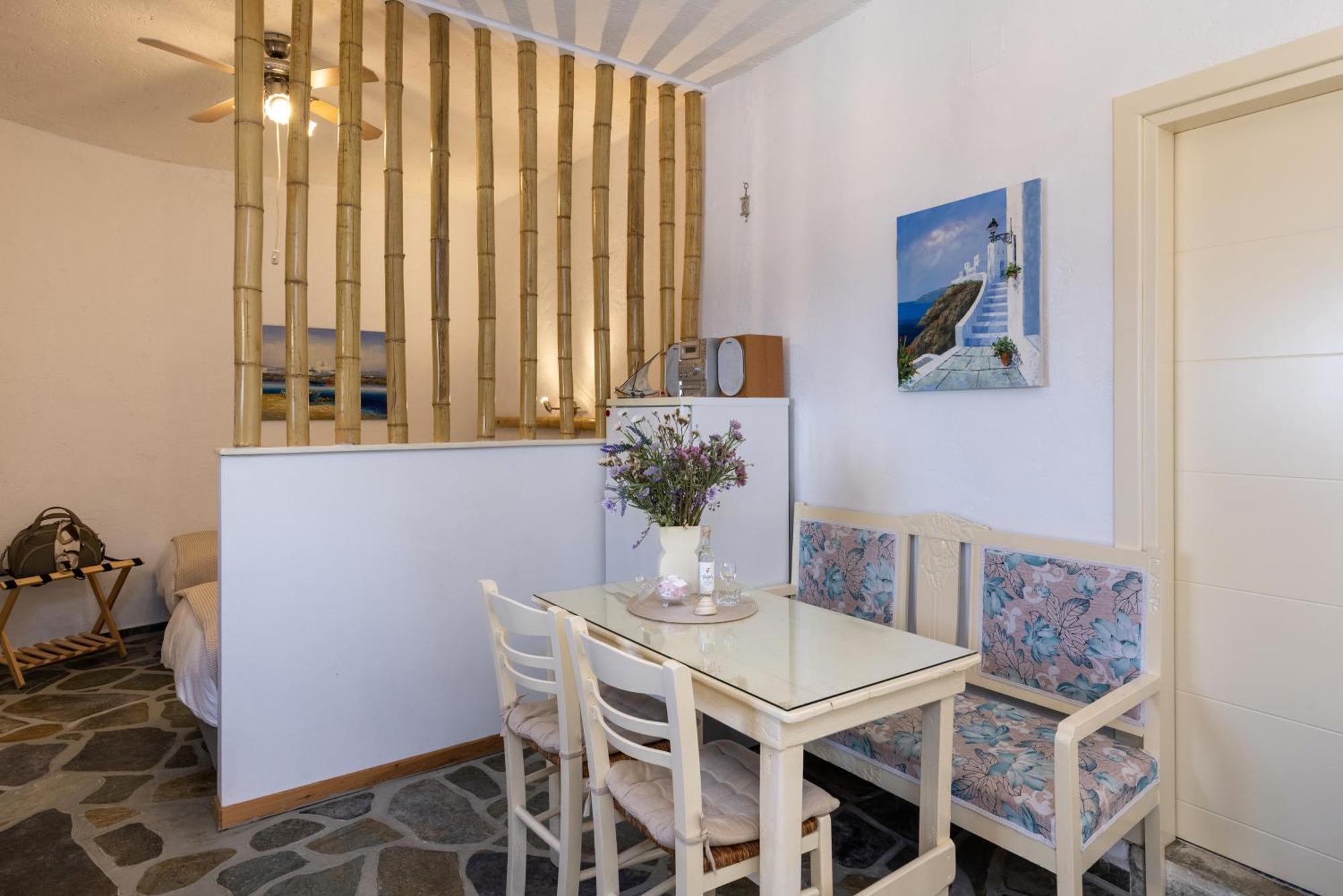 Aegean View - Seaside Apartment In Syros أزوليمنوس المظهر الخارجي الصورة